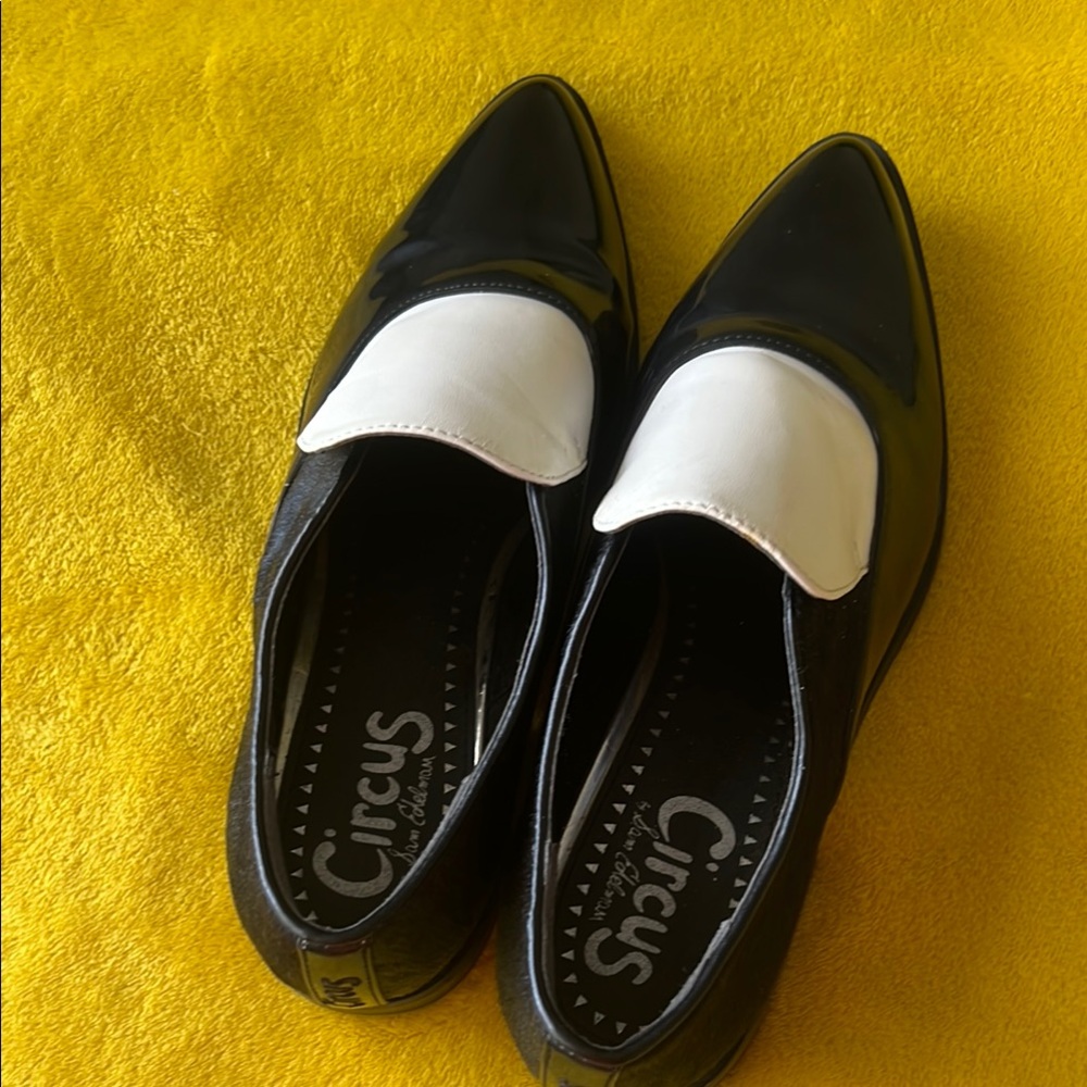 Circus by Sam Edelman Black and White Two-Tone Loafers